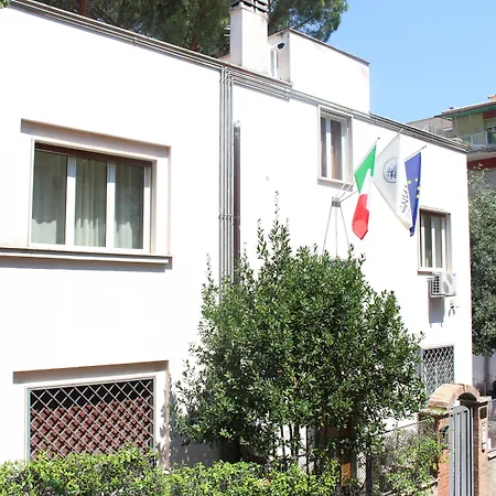 Casa de hóspedes Ianus 4*