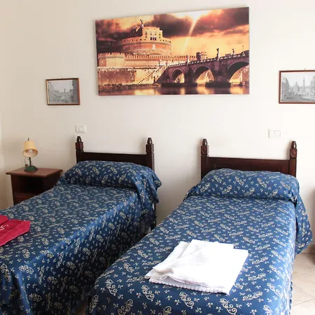 Casa de hóspedes Ianus 4*