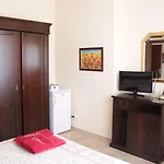 Ianus Guest house